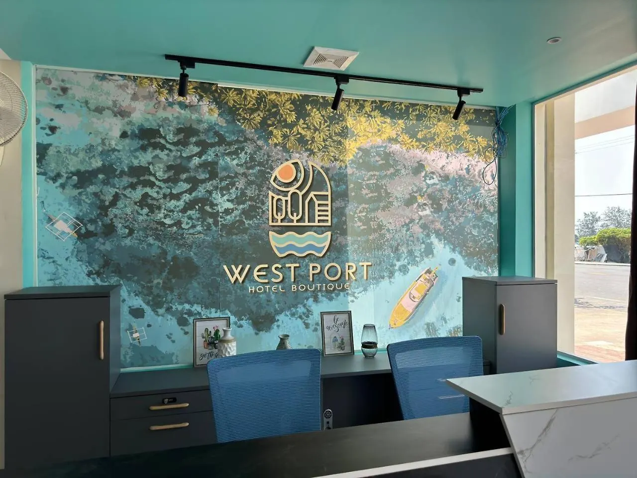 West Port Hotel Boutique Sihanoukville 3*,