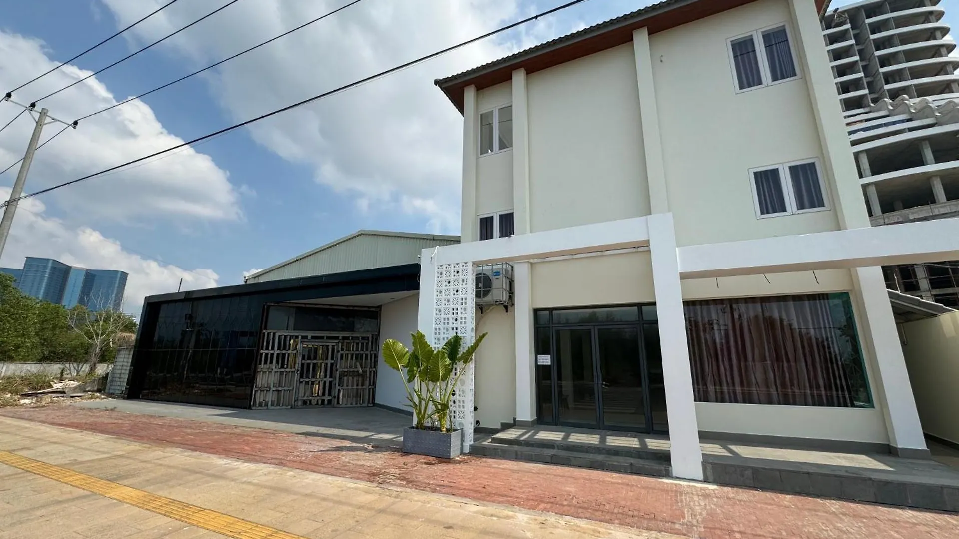 West Port Hotel Boutique Sihanoukville 3*,  Cambodia