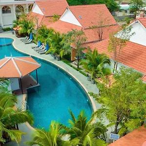 Sea Breeze & Hotel