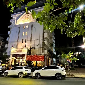 Hotel Aristocrat &, Sihanoukville