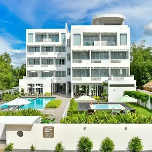 Naia Hotel
